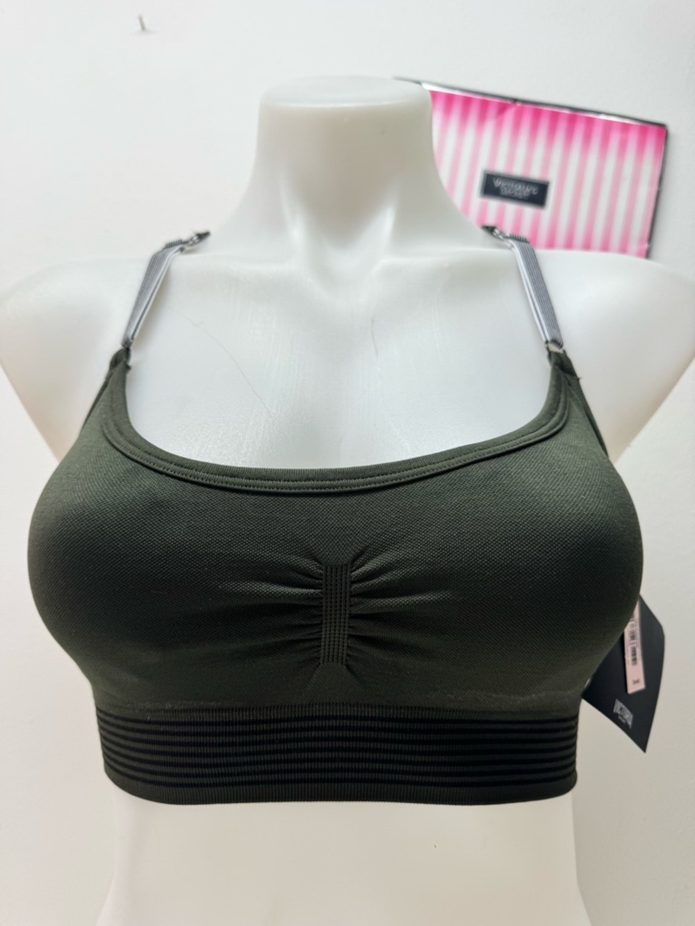Victoria's Secret Olive Green Seamless Support sport bra Sz small NWT